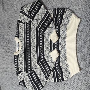 Men's medium knit sweater